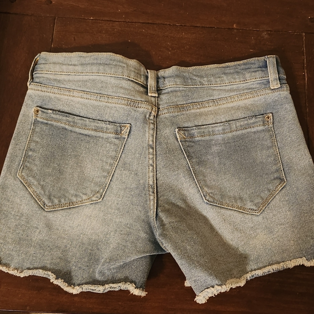 Short - Picture 2 of 3